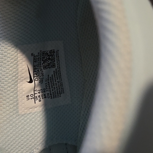 💙Womens NIKE Cortez Light Blue & Black Sneakers Size 10💙 - Picture 5 of 8